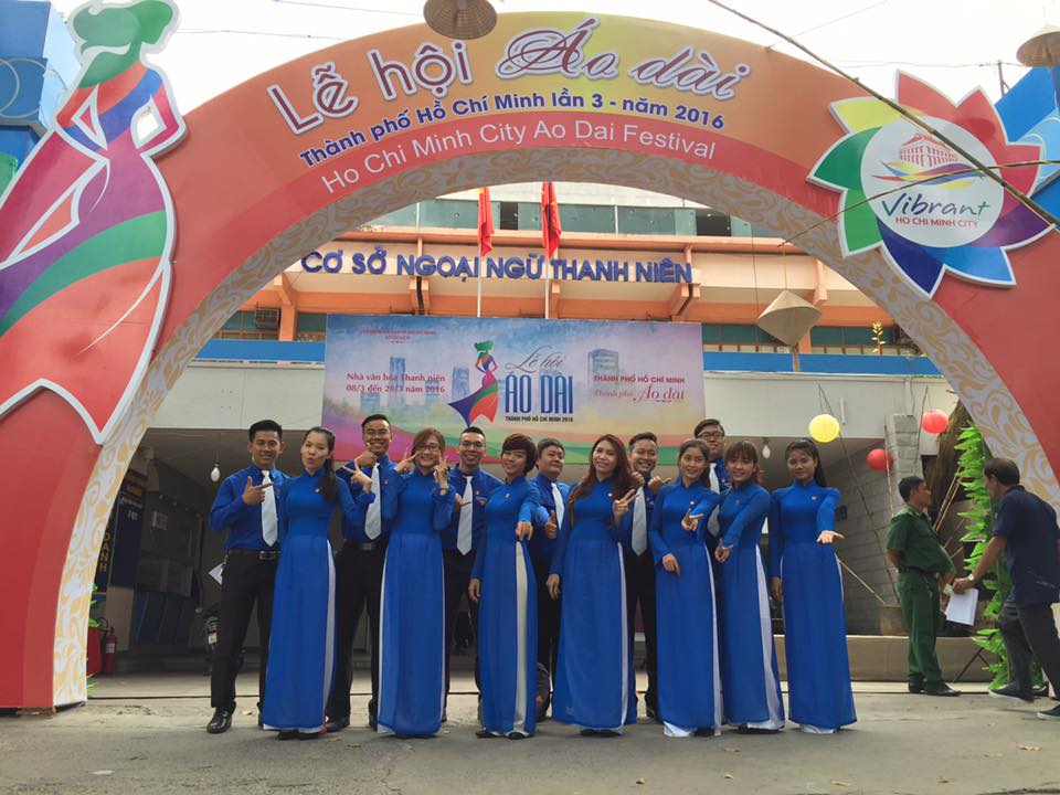 Trang trí lễ hội Áo dài TPHCM lần 3 với chủ đề “Thành phố Hồ Chí Minh – Thành phố Áo dài” do Dũng Pro Decor thiết kế và trang trí đã chính thức khai mạc tại Nhà văn hóa Thanh niên.